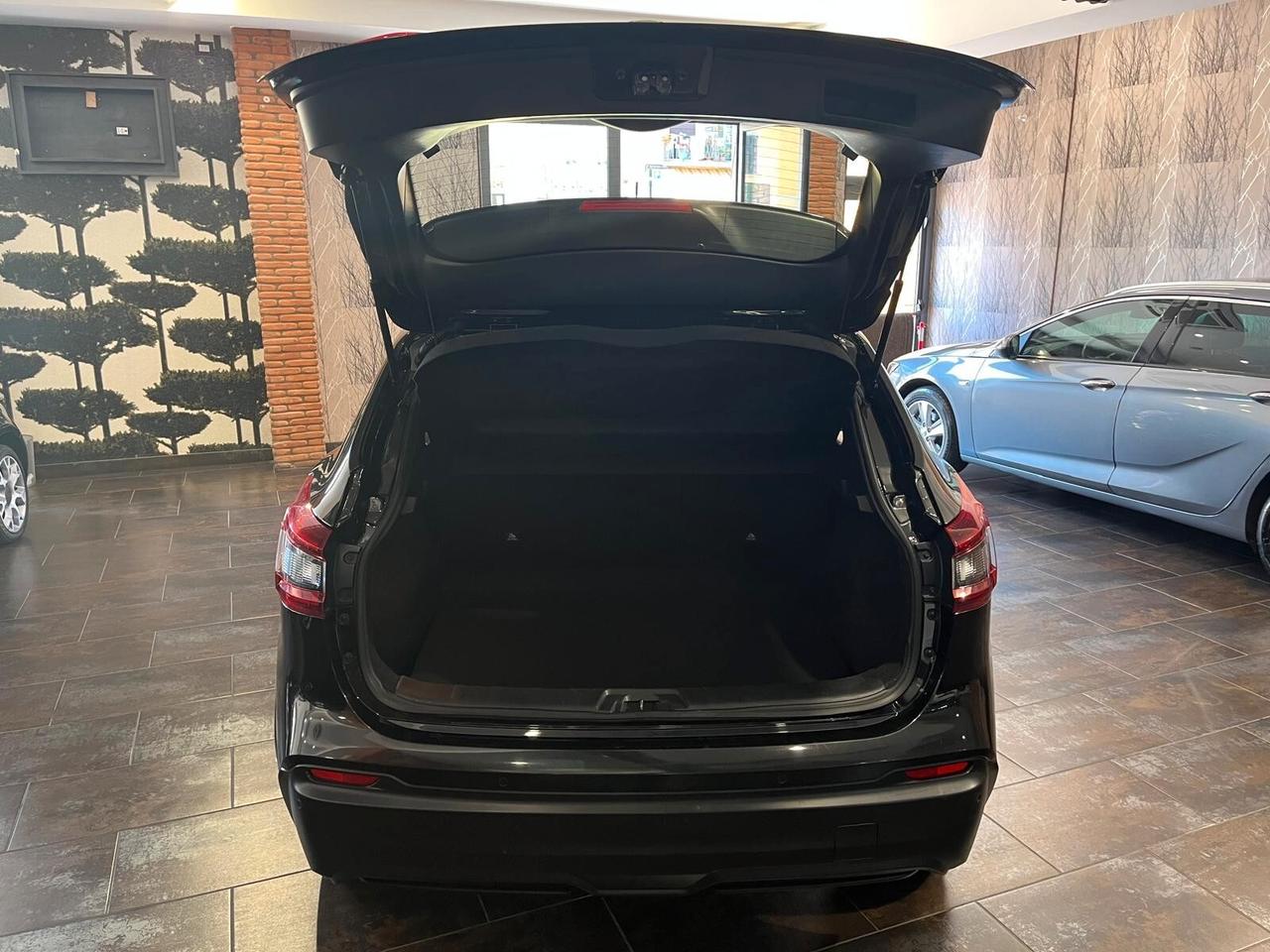 Nissan Qashqai 1.3 DIG-T 140 CV N-Connecta