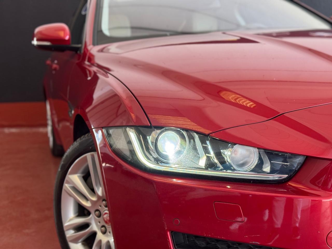 Jaguar XE 2.0 D Turbo 180 CV AWD aut. Portfolio