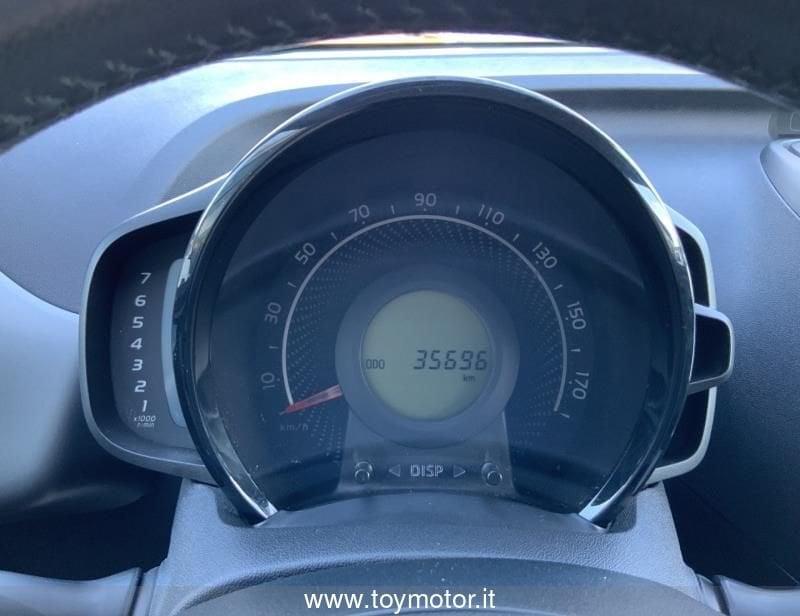 Toyota Aygo 2ª serie Connect 1.0 VVT-i 72 CV 5 porte x-play