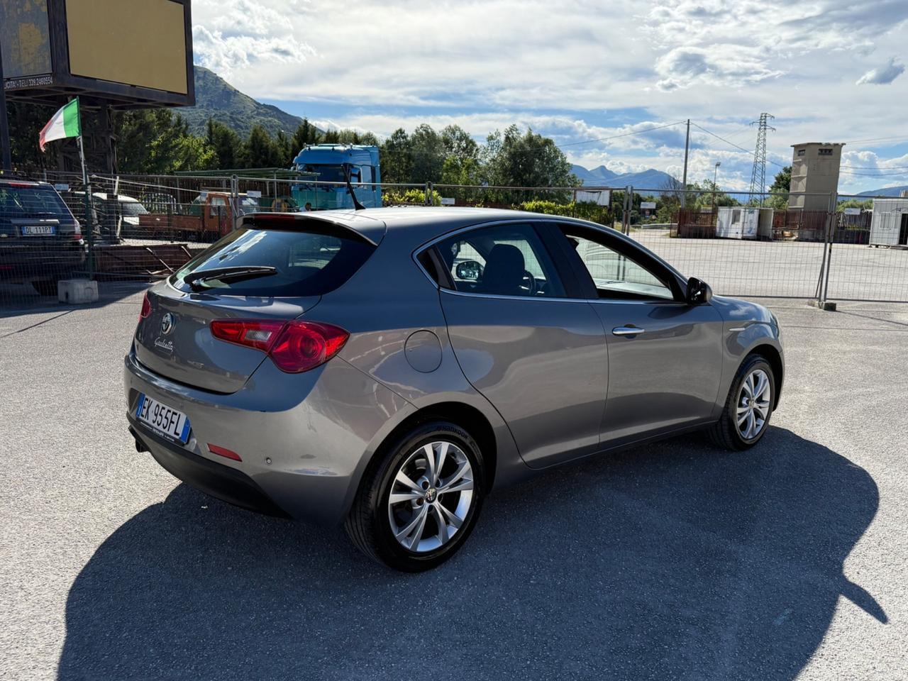 Alfa Romeo Giulietta 1.6 JTDm-2 105 CV Exclusive