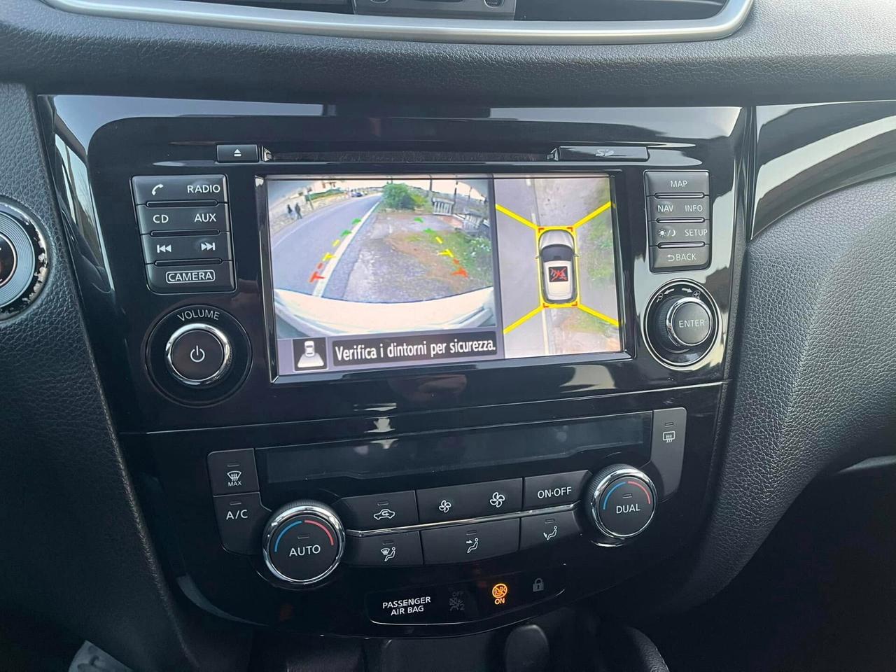 Nissan Qashqai 1.6 dCi 4WD 131CV TETTO N-Connecta