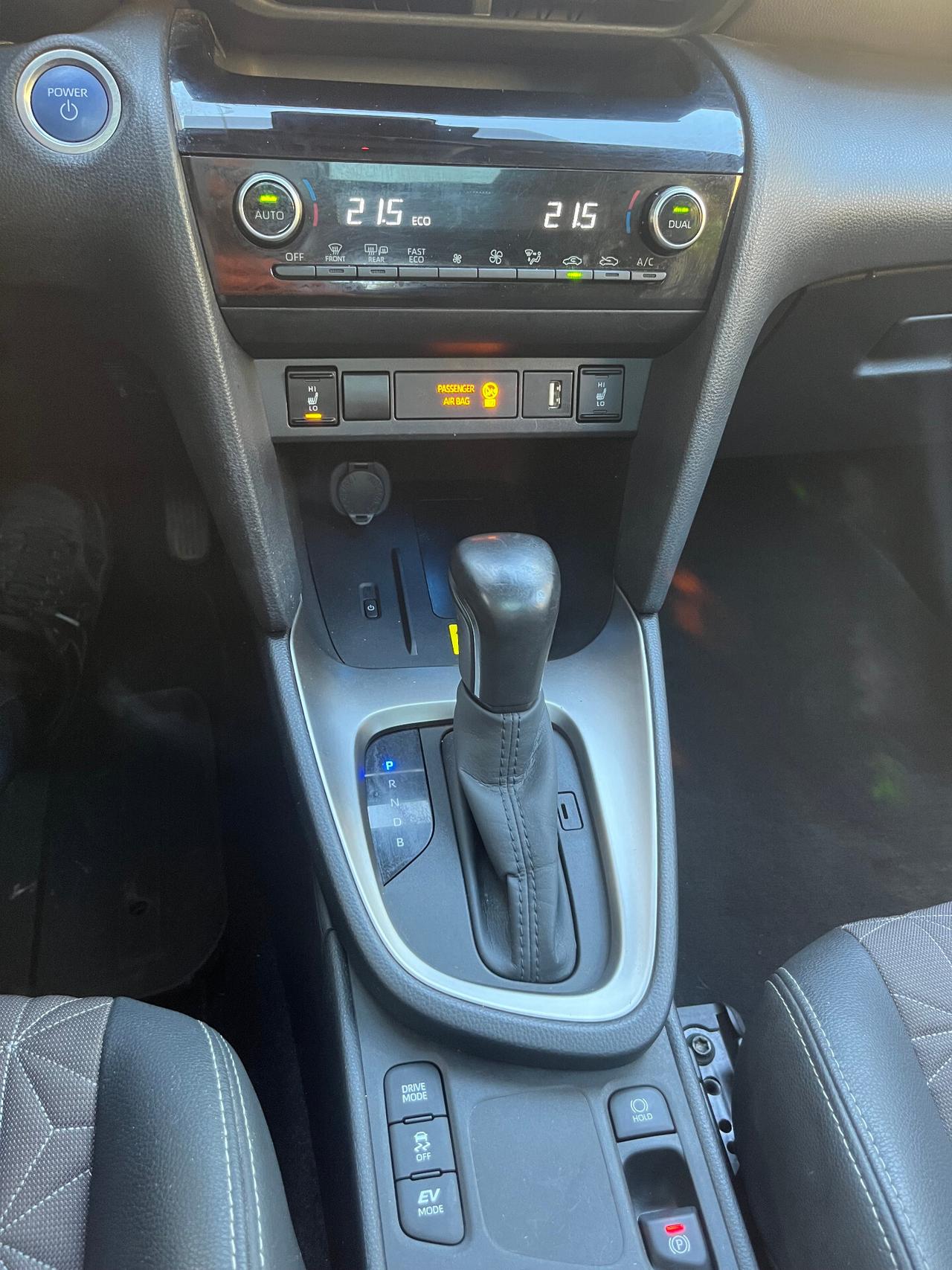 TOYOTA YARIS CROSS 1.5 HYBRID 5 PORTE - GARANZIA TOYOTA