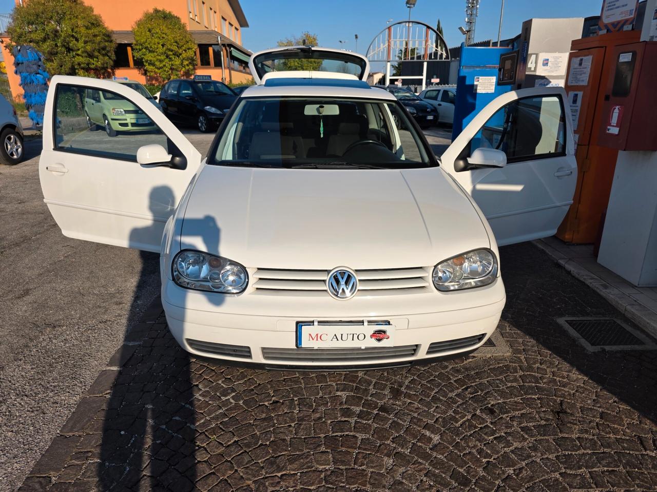 Volkswagen Golf 1.9 TDI/115 CV cat 3 porte Highline 401.000km