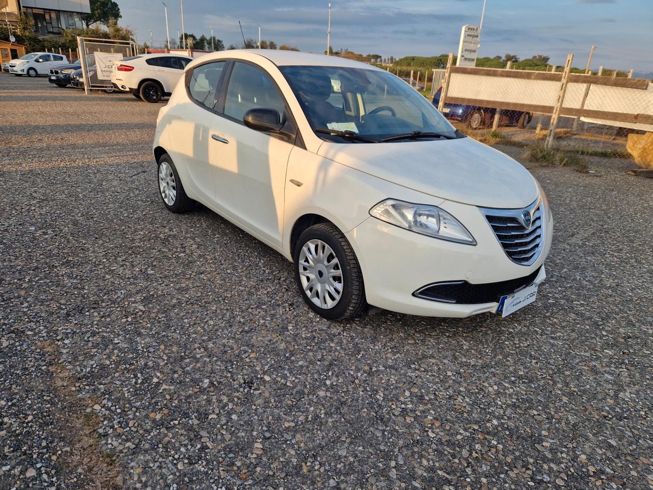 Lancia Ypsilon Lancia y