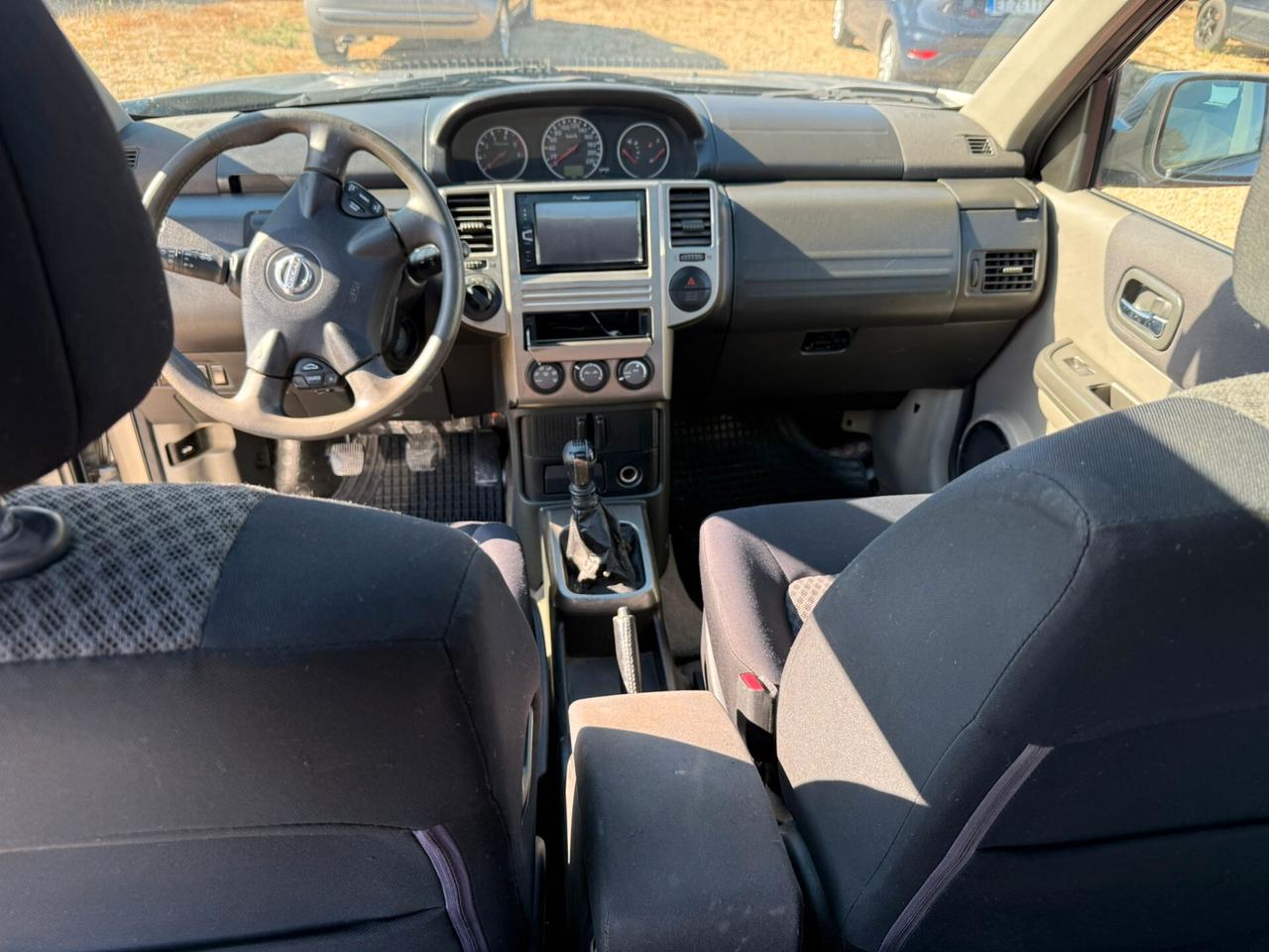 Nissan X-Trail 2.2 dCi Elegance