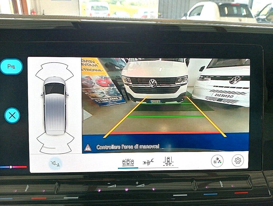 Volkswagen T7 Multivan 2.0 TDI DSG LED *VIS A VIS* CAMERA IVA INCLUSA