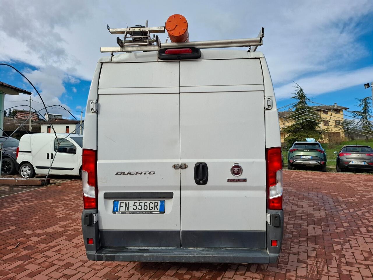 Fiat Ducato 33 2.3 MJT 130cv con armadio e banco da lavoro