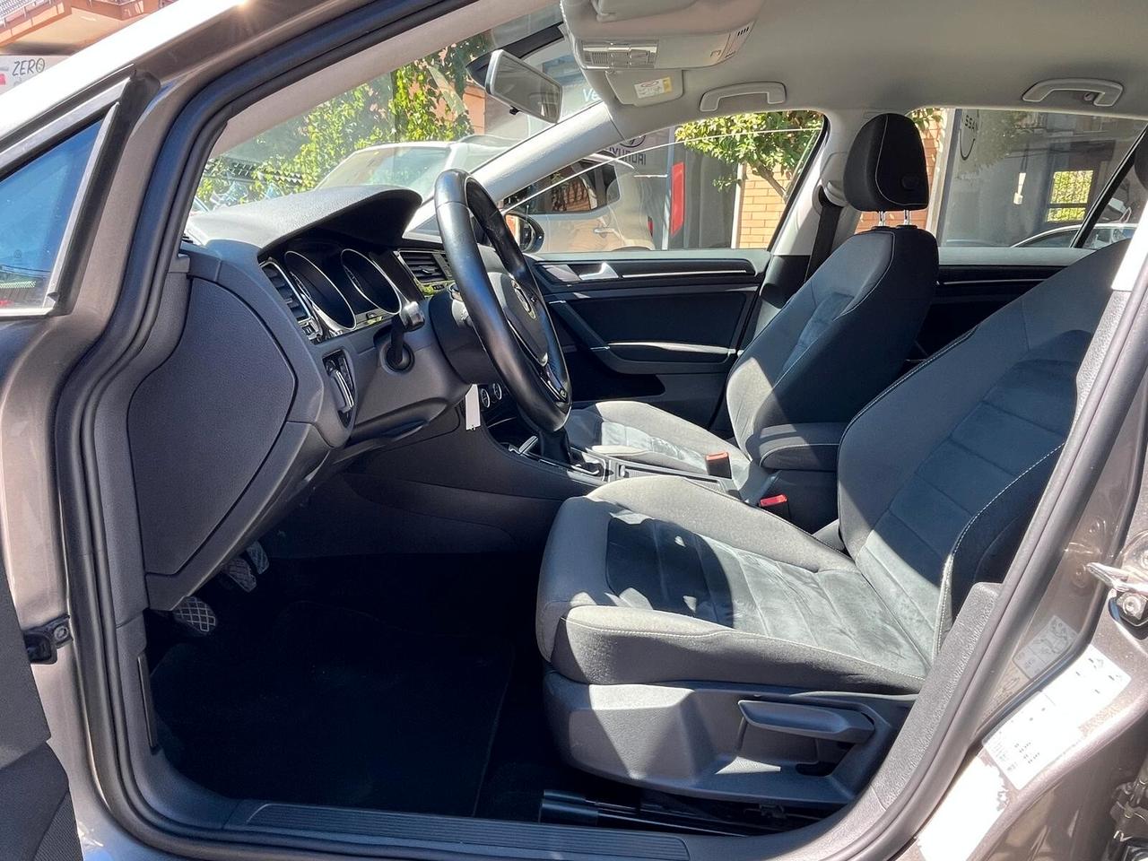 Volkswagen Golf 1.6 TDI 5p. Highline BlueMotion Technology
