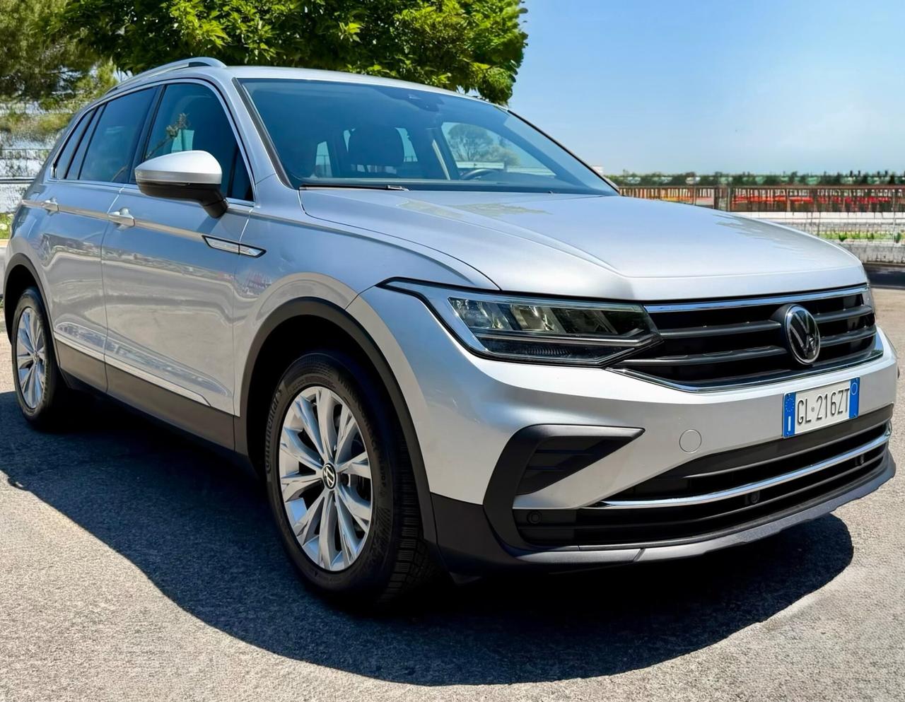 Volkswagen Tiguan 2.0 Tdi 122CV Life FARI LED