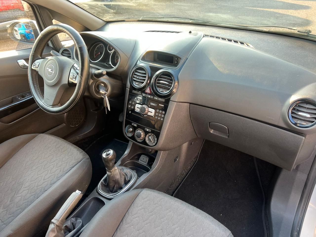 Opel Corsa 1.4 16V 3 porte Edition