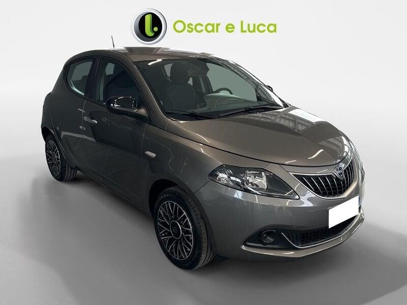 Lancia Ypsilon 1.0 Hybrid 70cv Platino