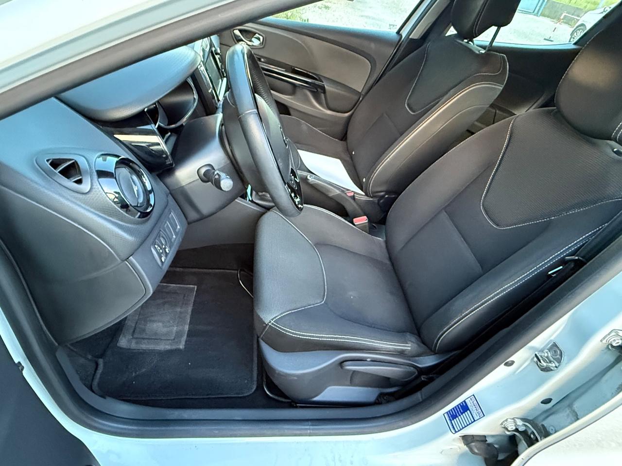 Renault Clio 1.2 75CV 5 porte Wave