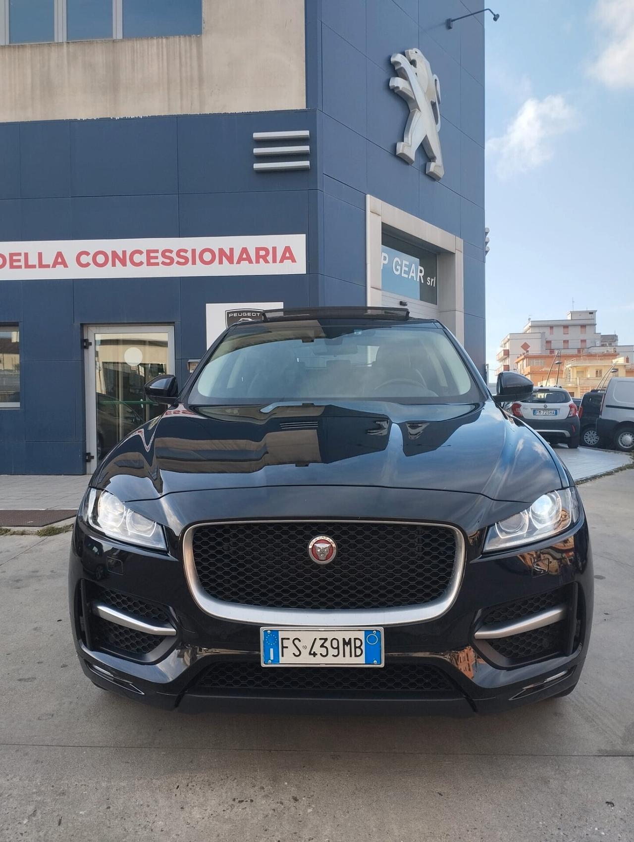 Jaguar F-Pace 2.0 D 180 CV AWD aut. R-Sport