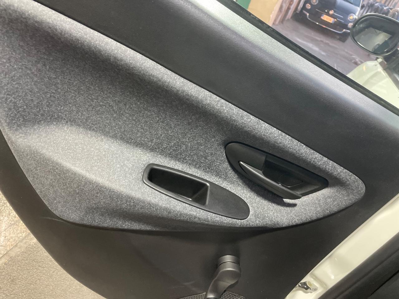 Lancia Ypsilon 1.2 69 CV 5 porte S&S Elefantino Blu ITALIA