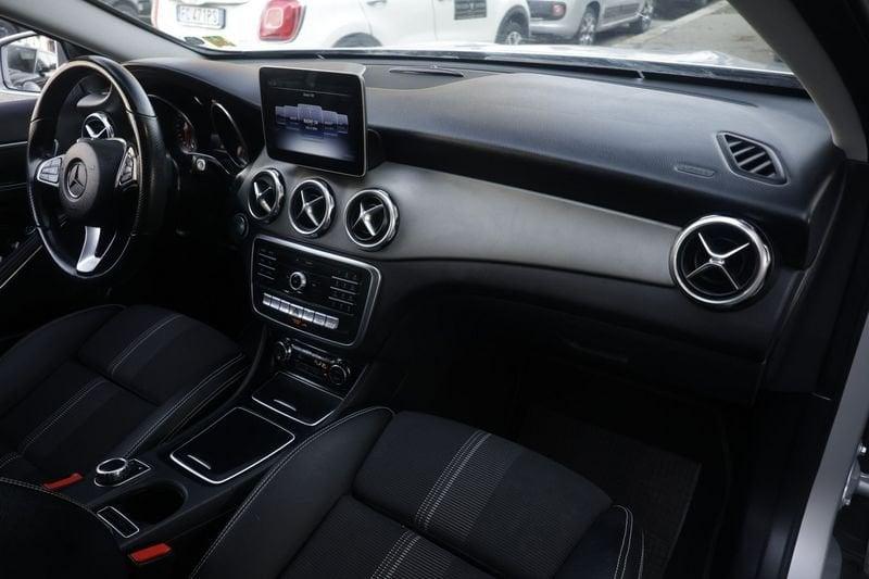 Mercedes-Benz GLA Mercedes-Benz GLA 200 d Automatic 4Matic Sport 100KW ANNO 2018