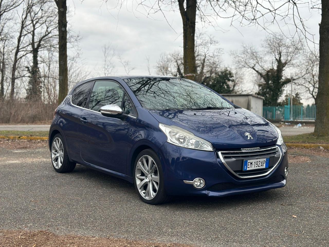 Peugeot 208 1.6 e-HDi 92 CV Stop&Start 3 porte Active