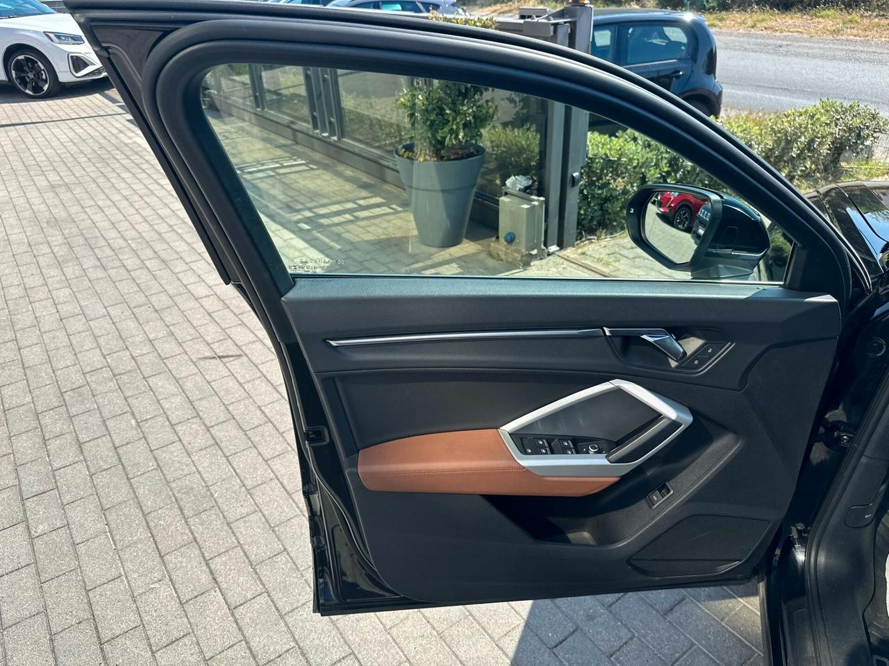 Audi Q3 SPB 35 TDI S tronic Business Plus