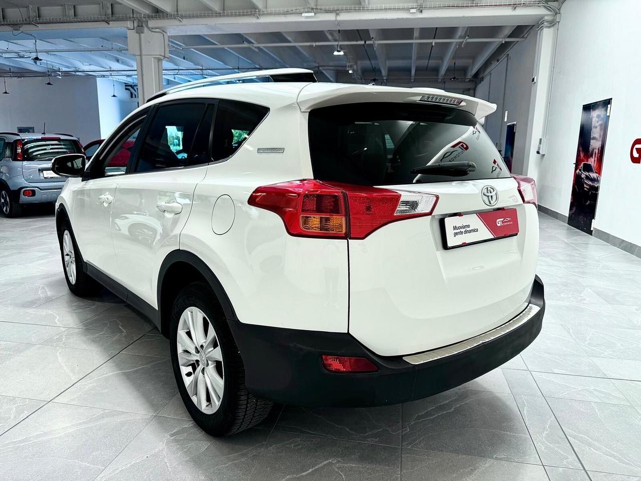 Toyota RAV 4 RAV4 2.2 D-4D 4WD Lounge