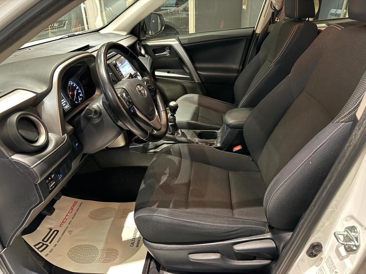 Toyota RAV 4 RAV4 2.0 D-4D 2WD Business