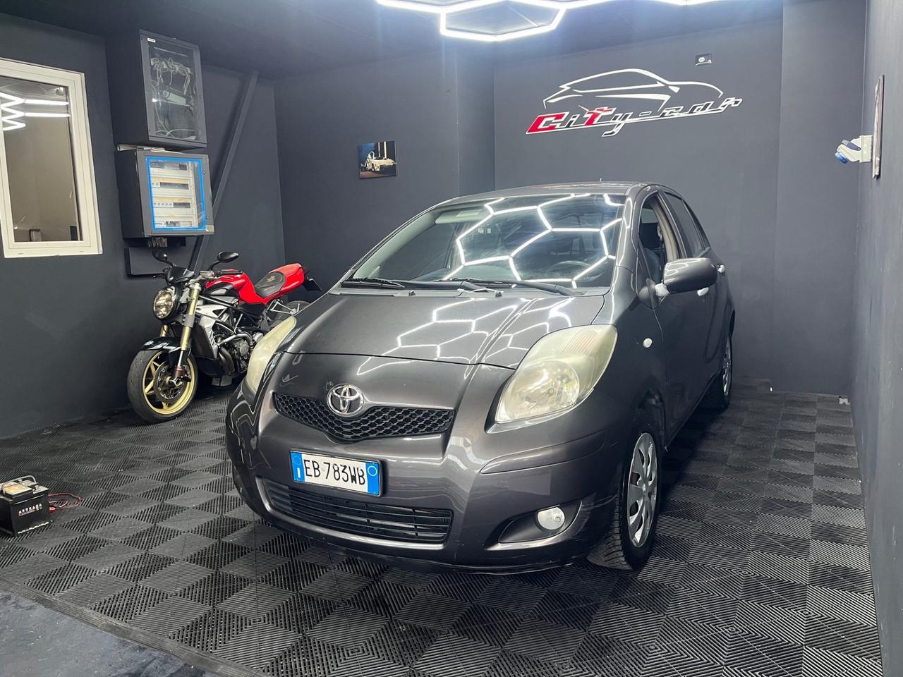 Toyota Yaris 1.0 Benzina 5 porte – Ottimo stato