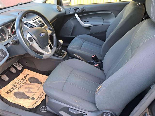 FORD Fiesta 1.6 TDCi 90CV 3 porte DPF Titanium neopatentati
