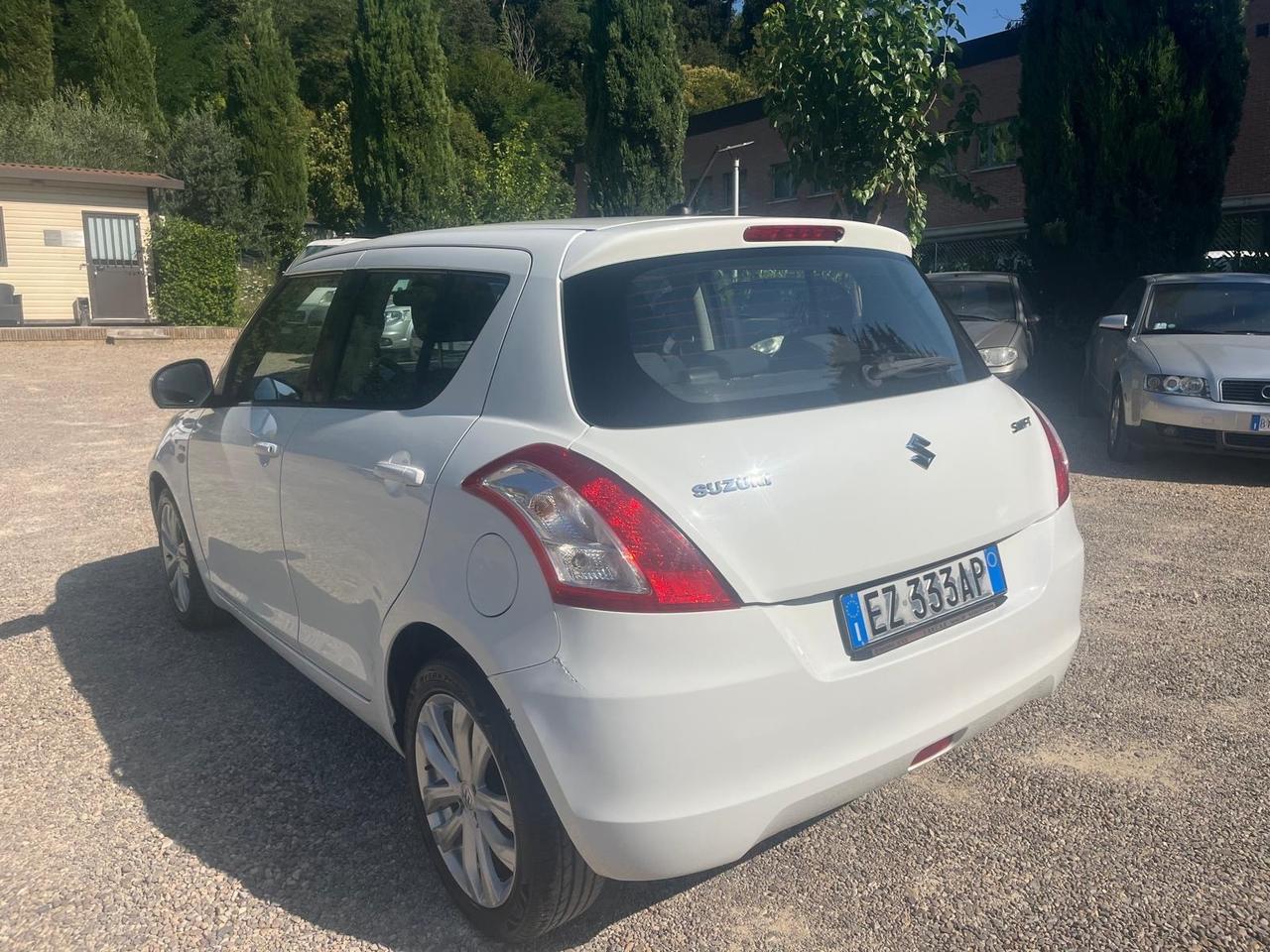 Suzuki Swift 1.3 DDiS 5 porte B-Cool Bi-Color