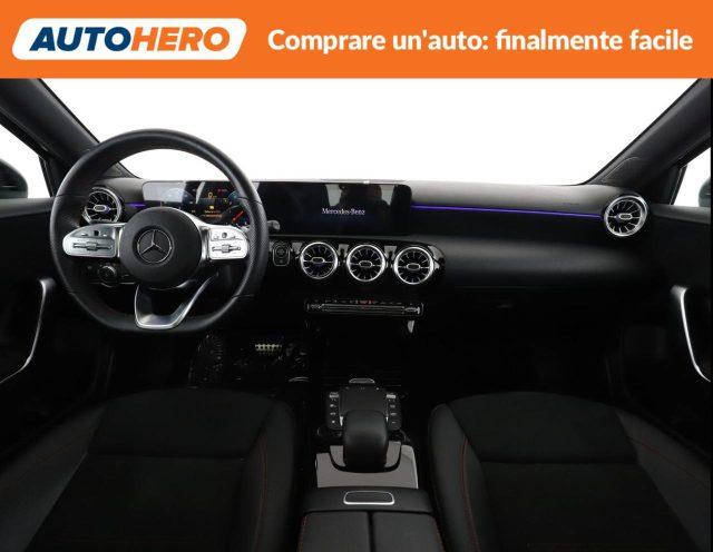 MERCEDES-BENZ A 200 Sport