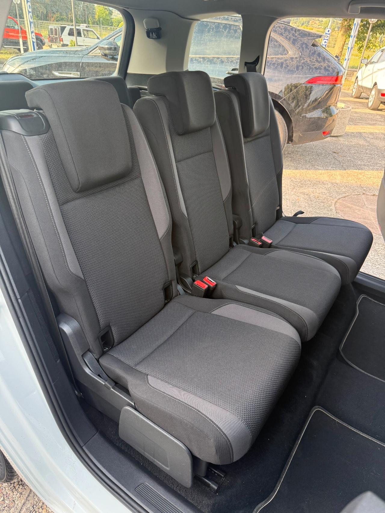 "PERFETTO" Volkswagen Touran 1.6 TDI 115 CV Executive