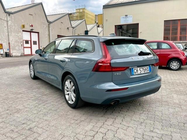 Volvo V60 B4 (d) Geartronic Momentum Business Perfetta Tagliandata