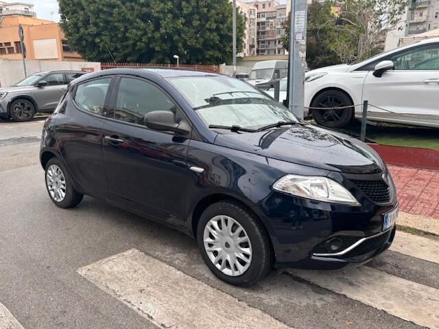 Lancia Ypsilon Finanziabile Garanzia Anche permuta