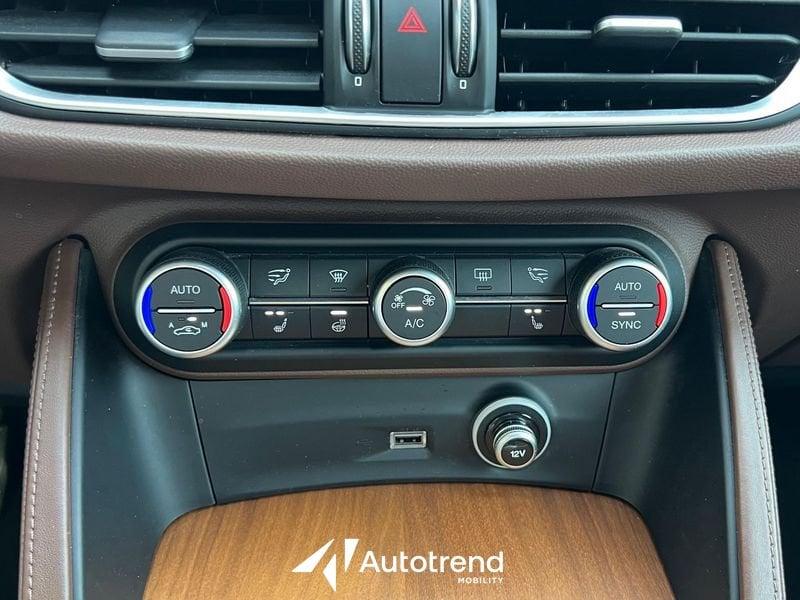 Alfa Romeo Stelvio 2.2 Turbodiesel 190 CV Automatica Q4 NAVI XENO Super