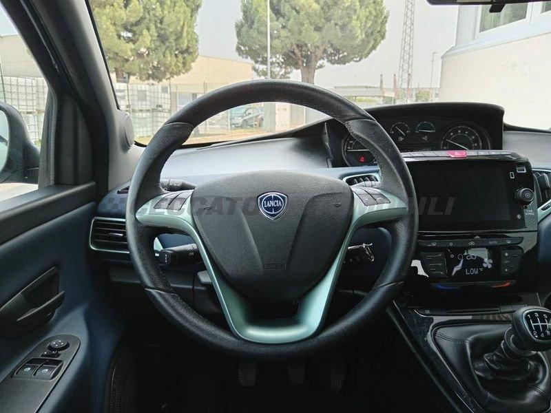 Lancia Ypsilon Ypsilon 1.0 firefly hybrid Platino s&s 70cv