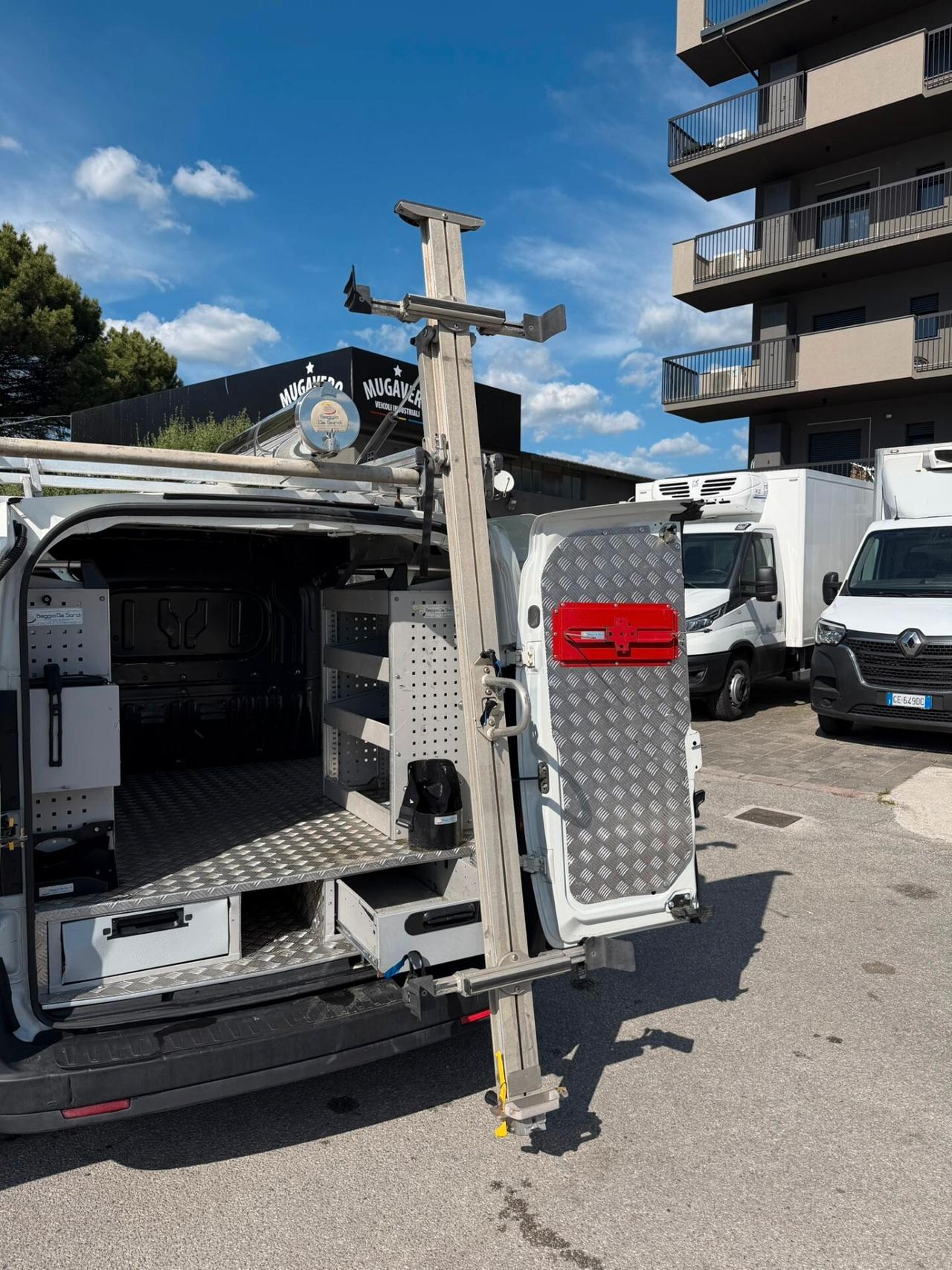 FIAT DOBLO' 1.6mjt OFFICINA MOBILE
