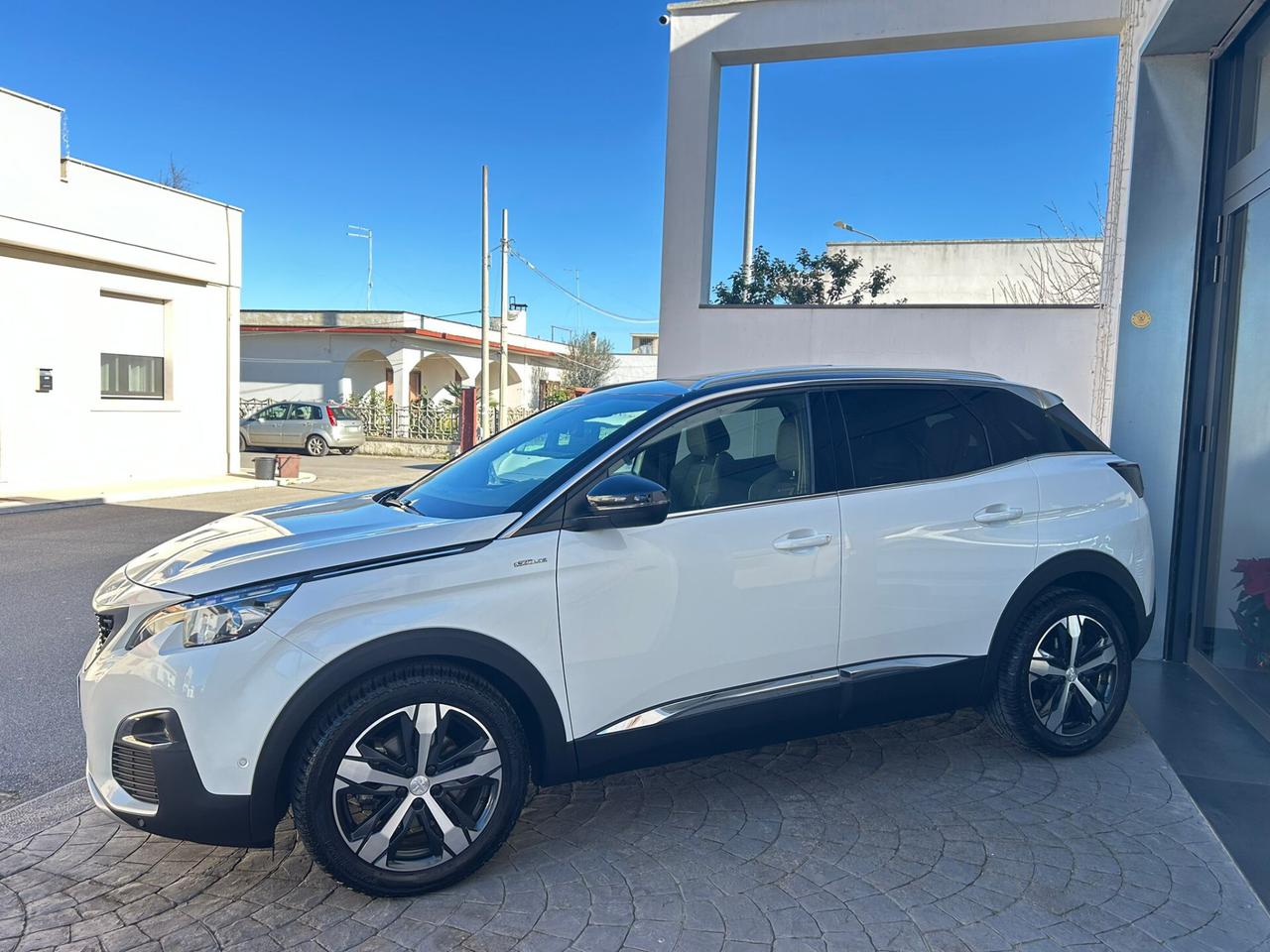 Peugeot 3008 1.5 BlueHDi EAT8 GT-LINE TETTO-2018