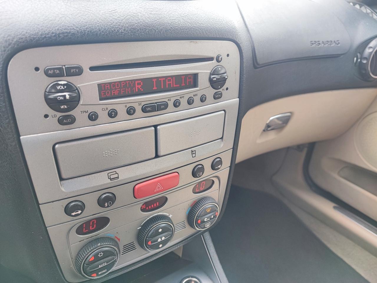 Alfa Romeo 147 1.9 JTD M-JET 150 CV 5 porte Dist.