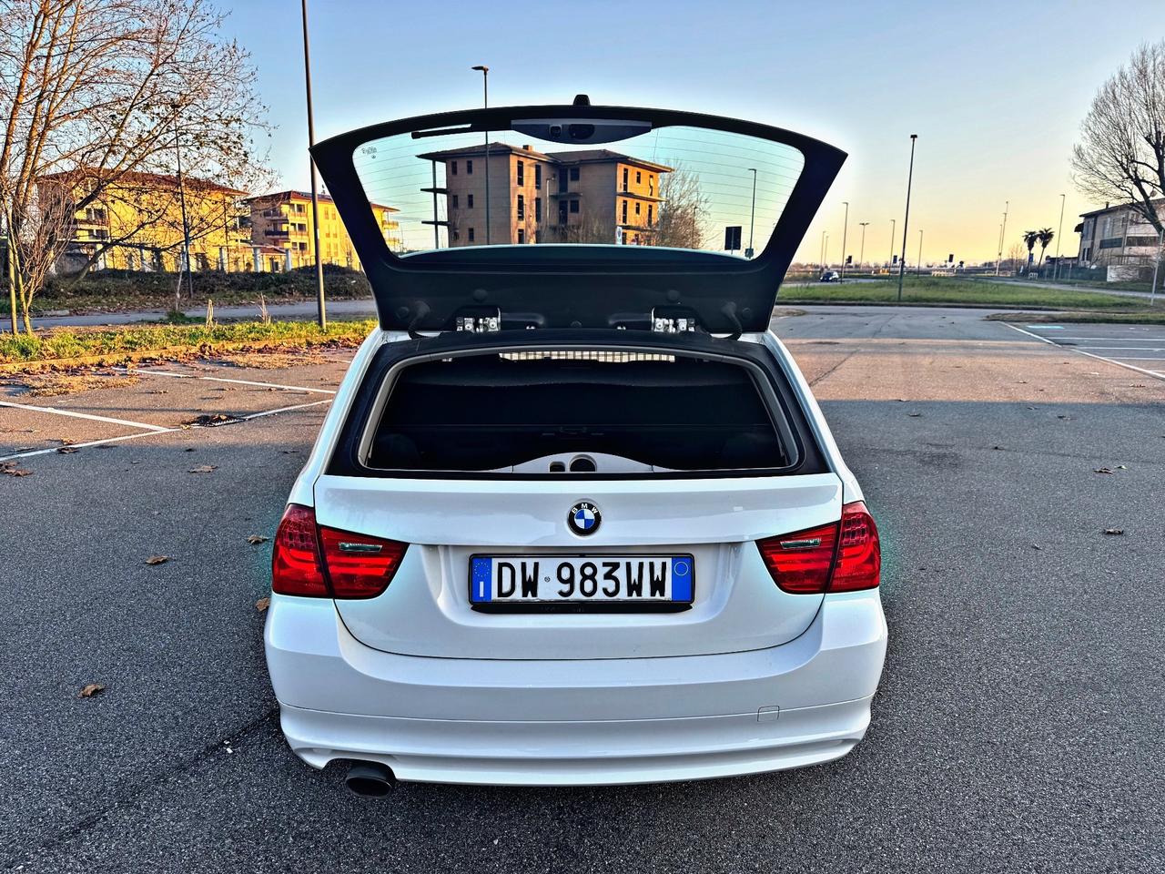 Bmw 318d cat Touring Attiva 143cv FL Unico Proprietario