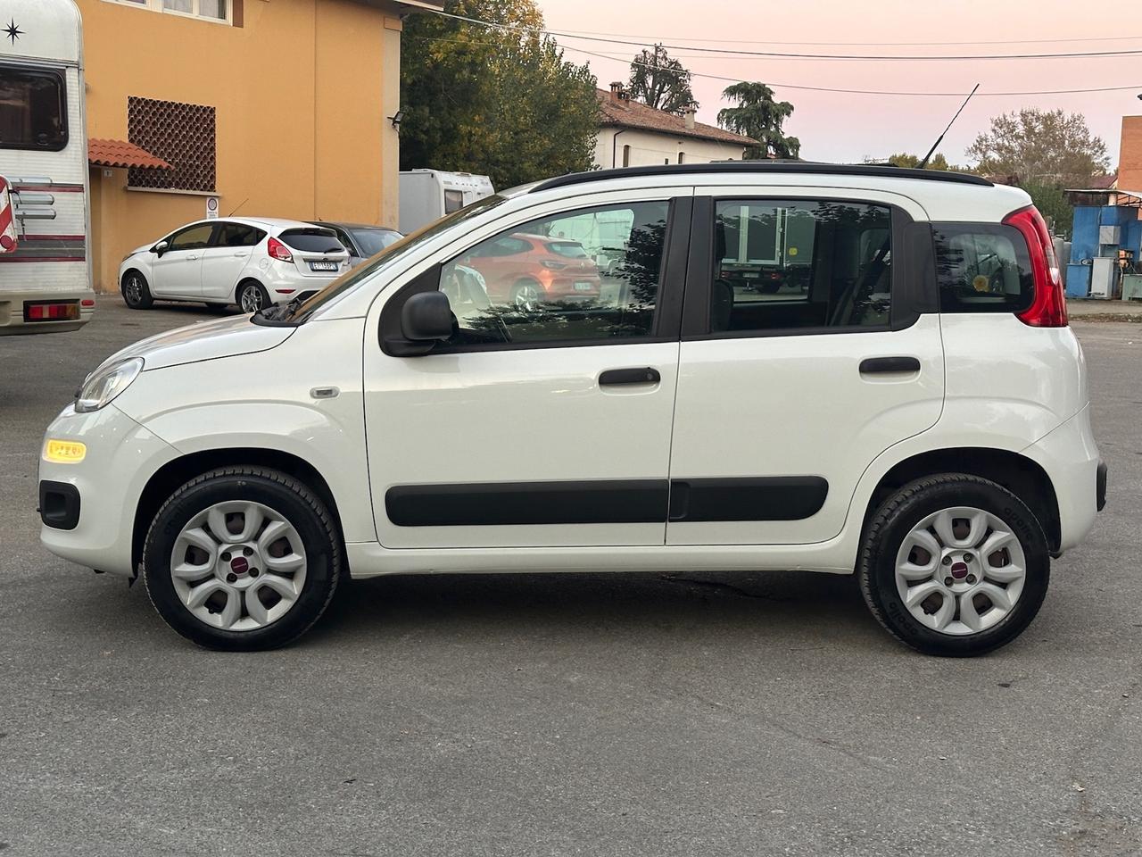Fiat Panda 0.9 TwinAir Turbo Natural Power Lounge