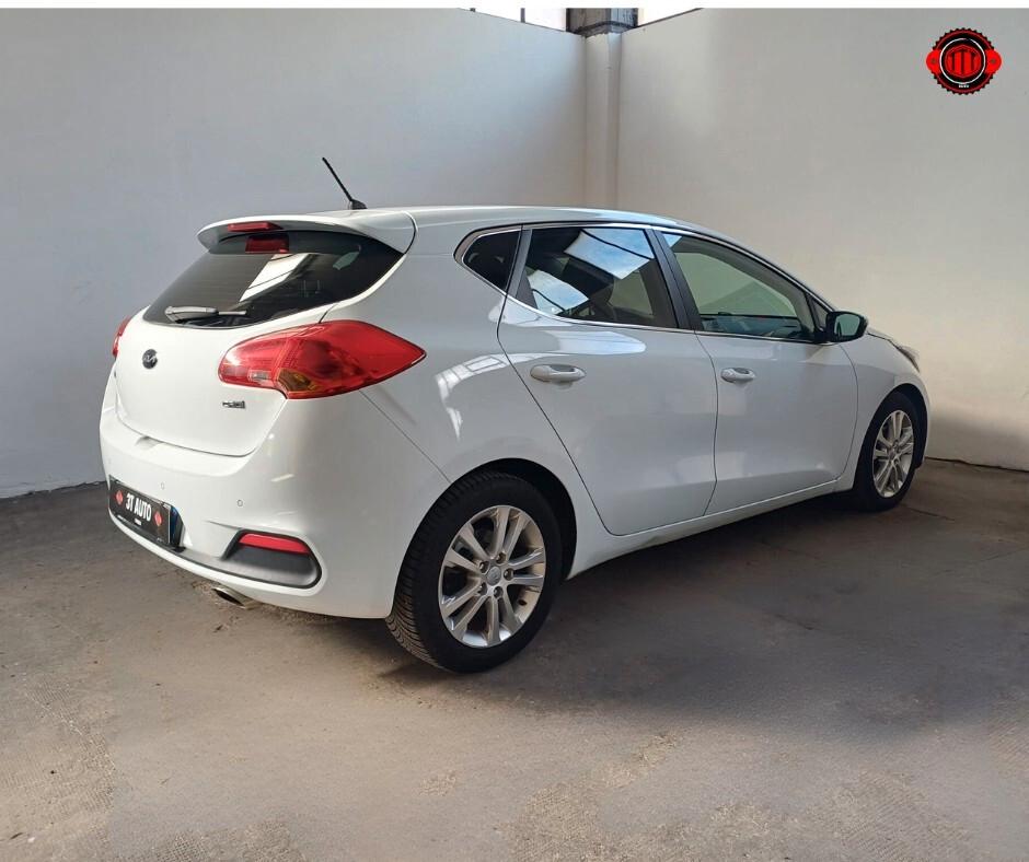 Kia Ceed cee'd 1.6 CRDi 110 CV 5 porte Cool