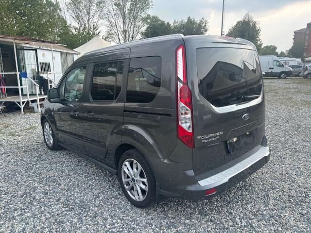Ford Tourneo Connect 1.5 TDCi 120 CV Titanium