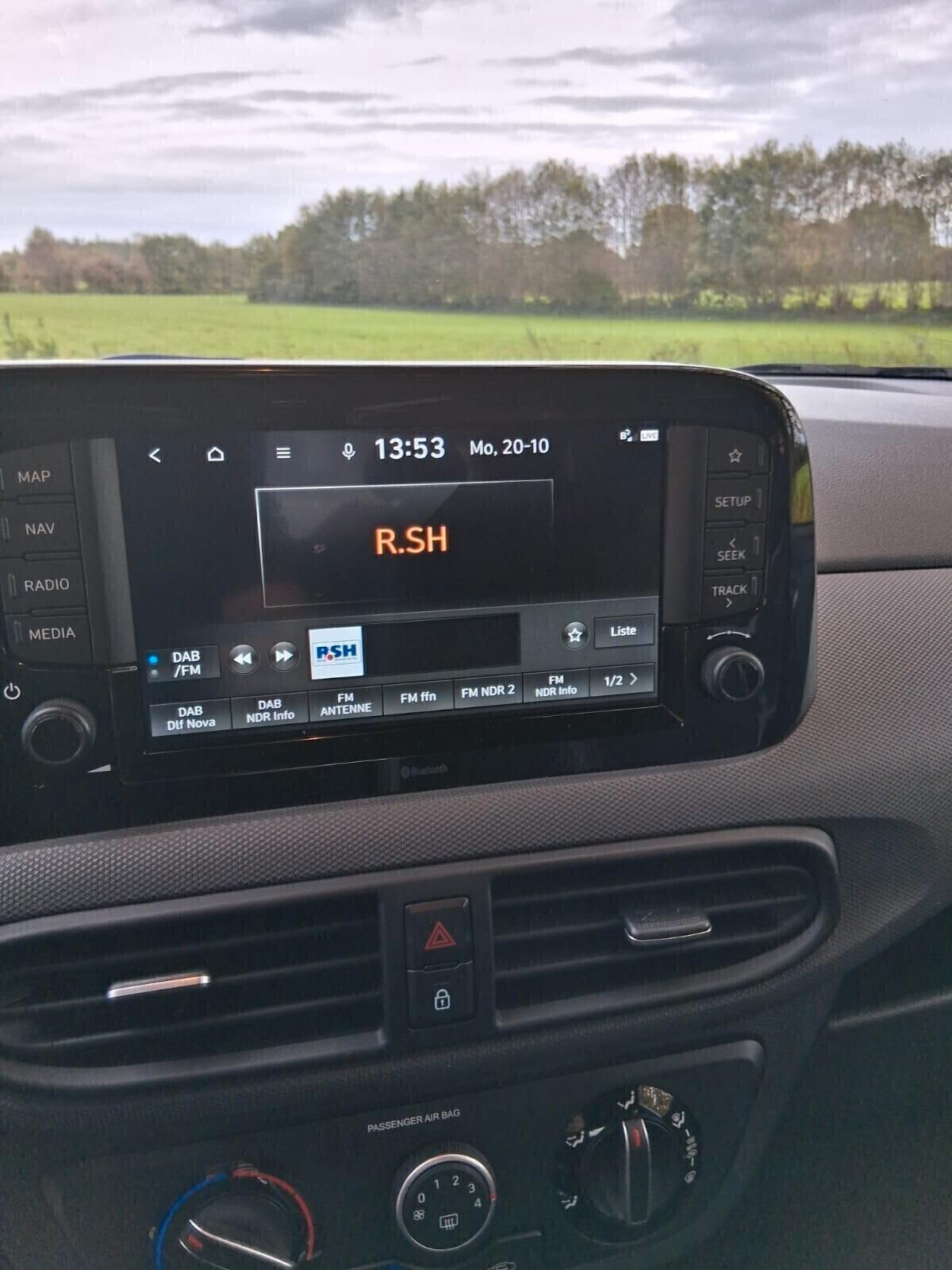 Hyundai i 10 1.0 select ,navi,pdc,telecamera