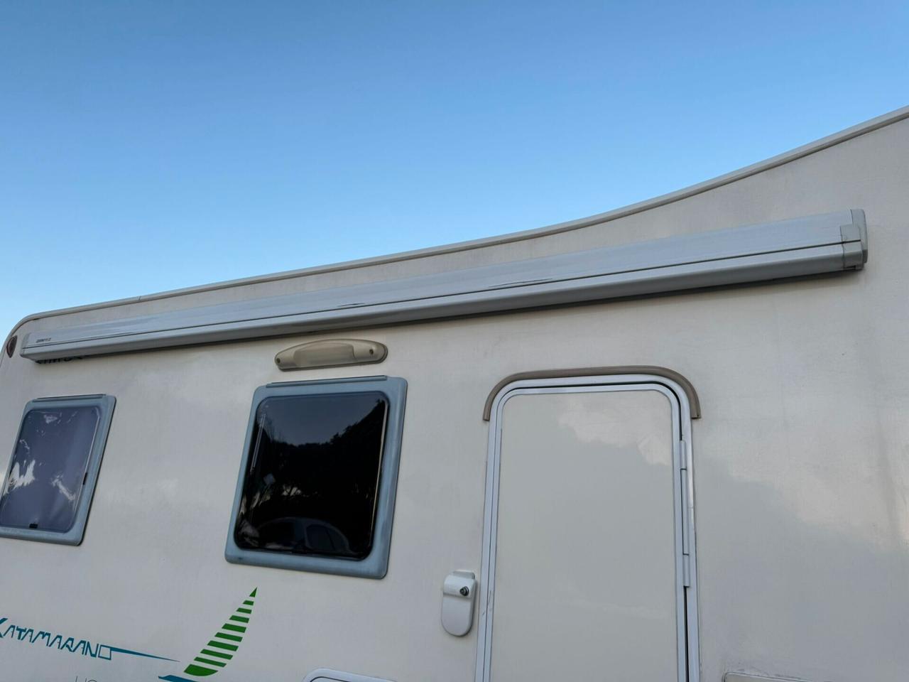Ford KATAMARANO TRANSIT LIGHT
