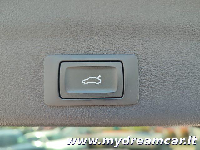 AUDI A6 Avant 40 2.0 TDI quattro ultra S tronic Business P