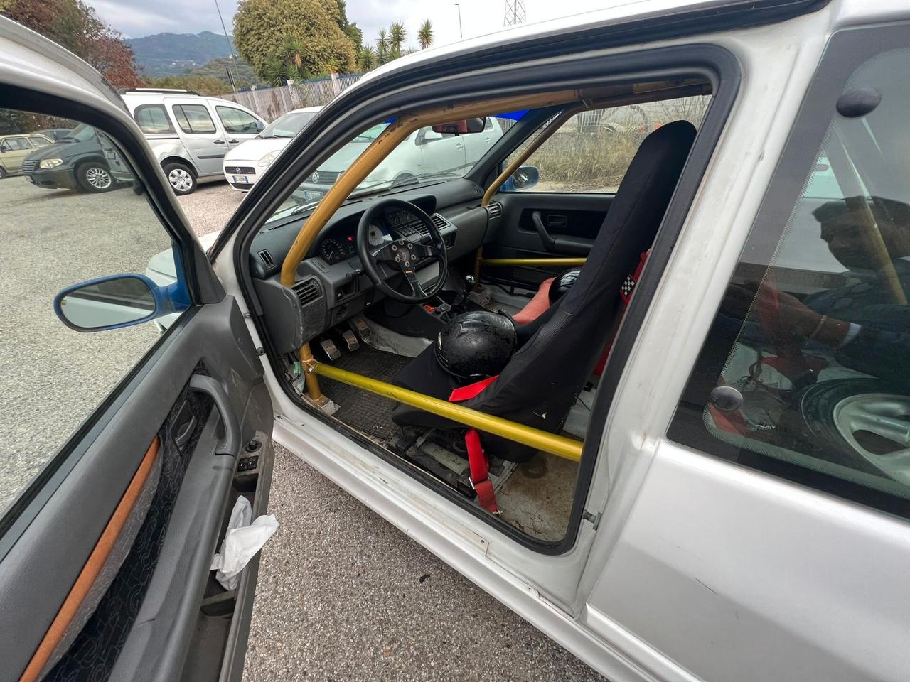 Renault Clio 2.0i 16V Uso Pista - Roll bar