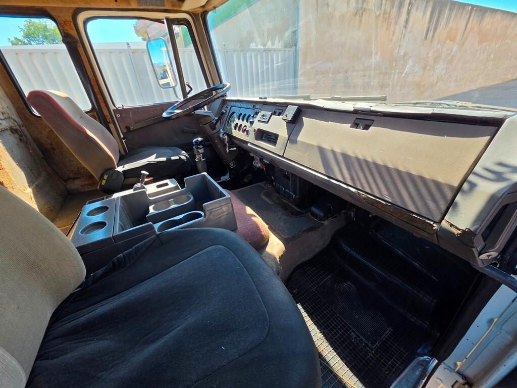 IVECO 145-17 GRU E RIBALTABILE