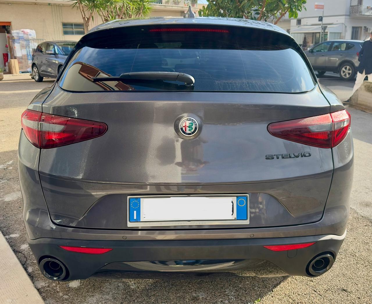 Alfa Romeo Stelvio 2.2 Turbodiesel 160 CV AT8 RWD Business