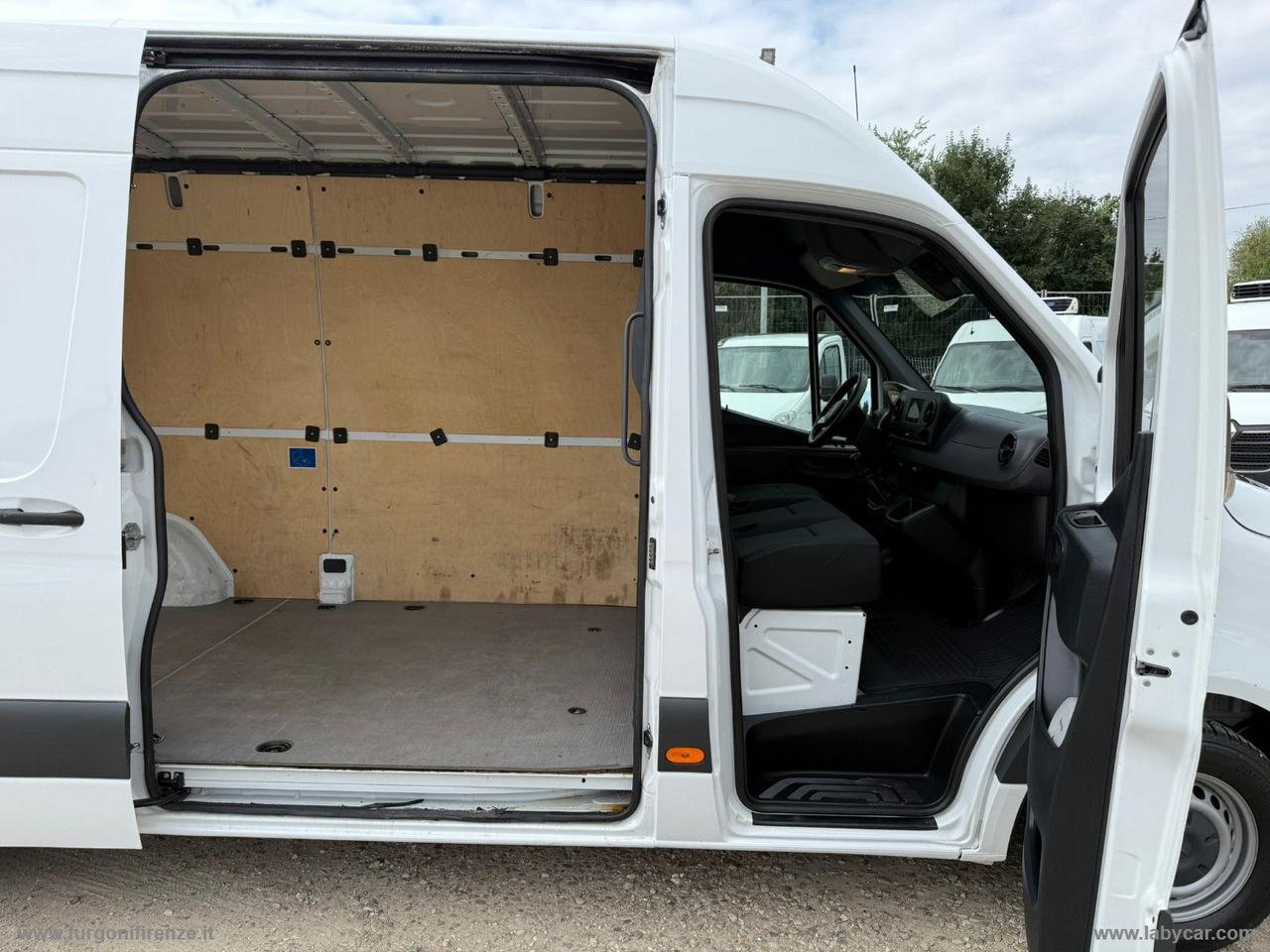 Sprinter F39/33 311CDI FWD TA Furg.
