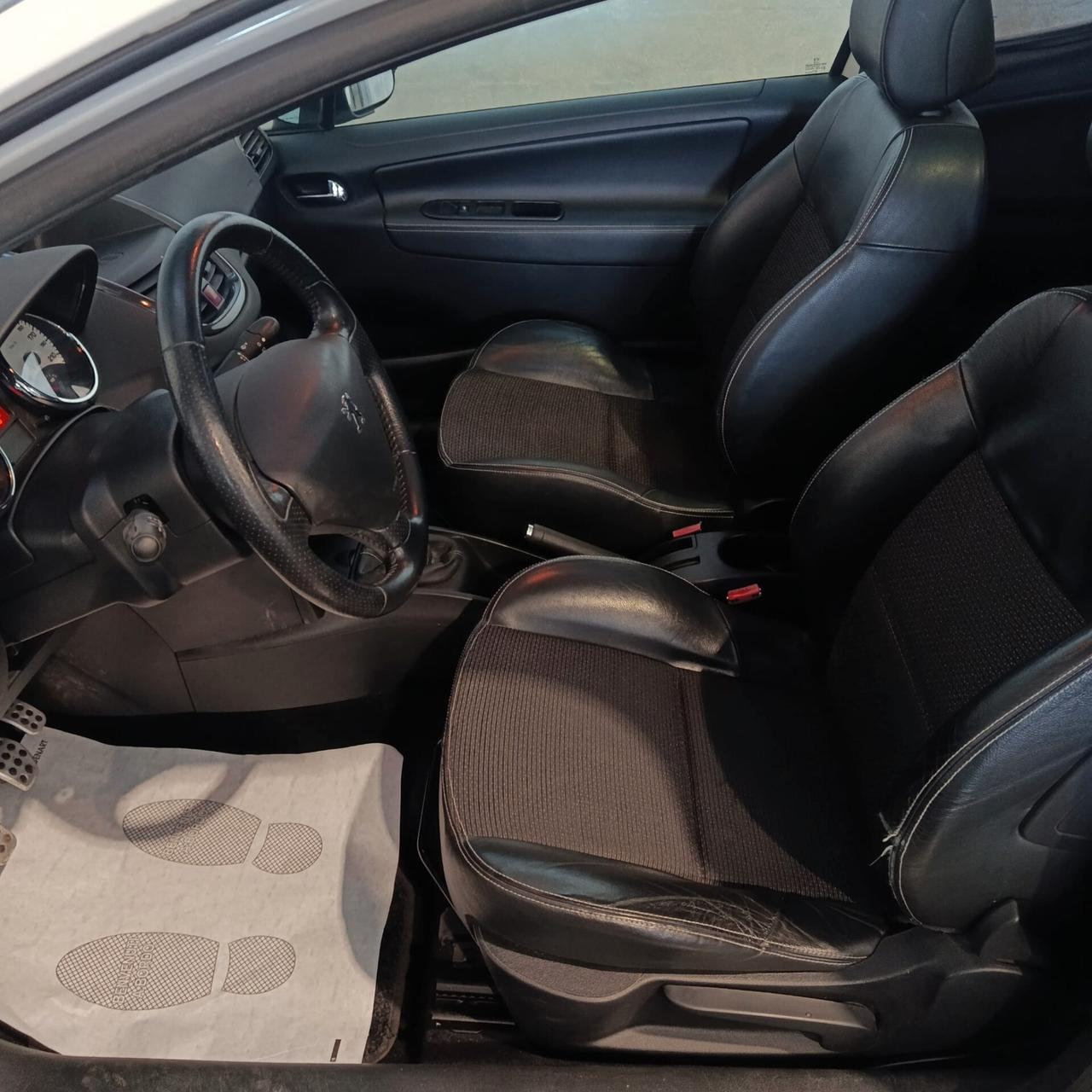 Peugeot 207 1.6 BENZINA