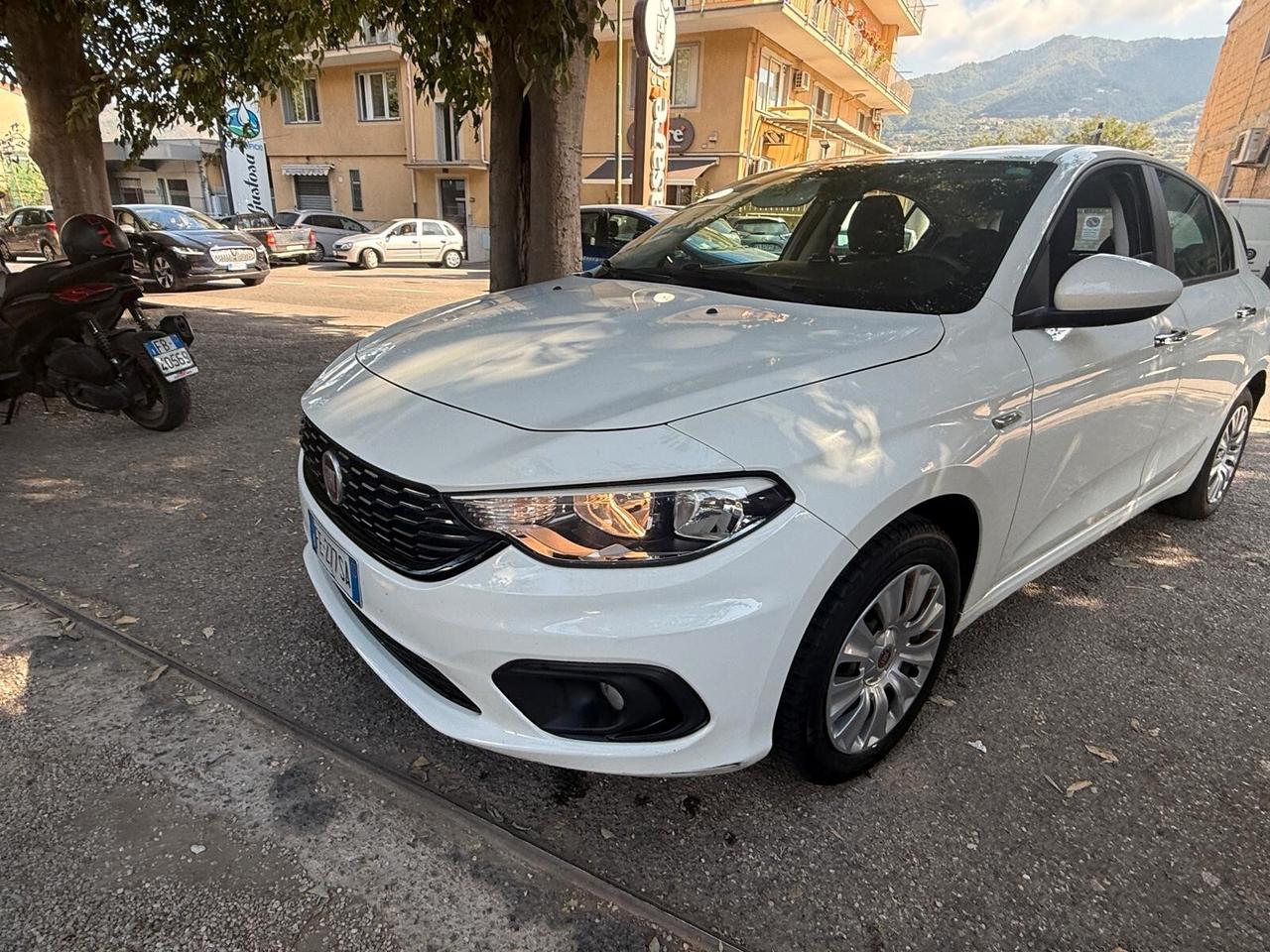 Fiat Tipo 1.4 4 porte Easy
