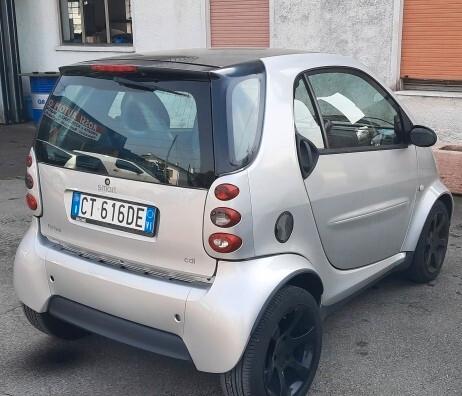 Smart fortwo coupe cdi