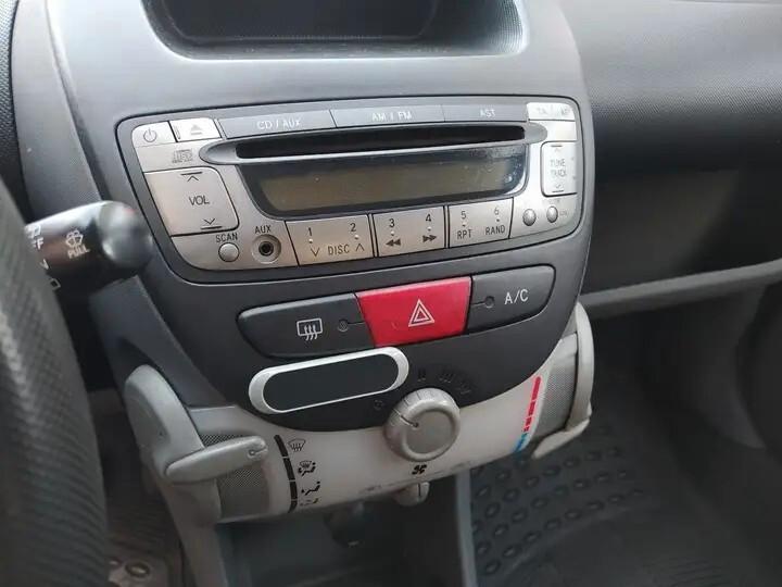 Toyota Aygo 1.0 12V VVT-i 3 porte Sol